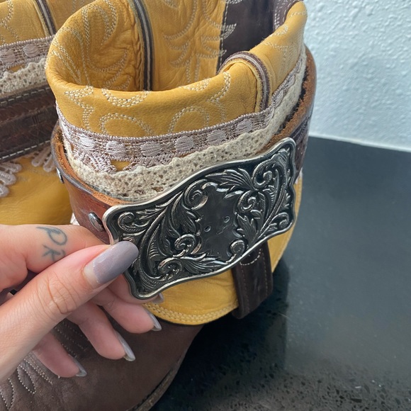 Custom made Gypsy Boots - Picture 6 of 7